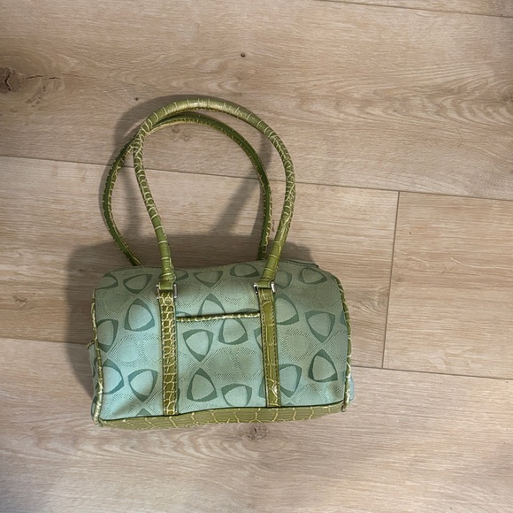 Green Patterned Handbag - Picture 3 of 4